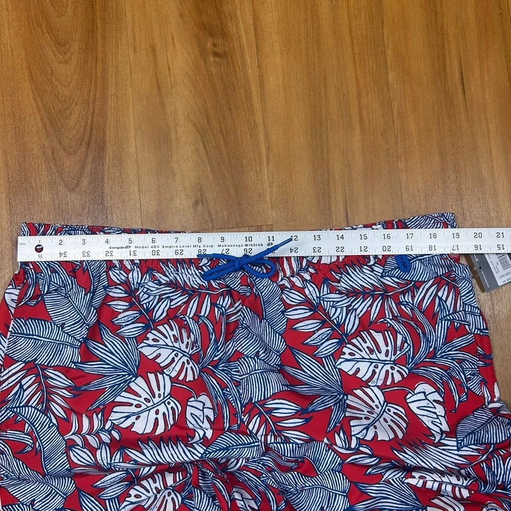 Eddie‎ Bauer Men’s Tropical Red and Blue Swim Trunks Size XL